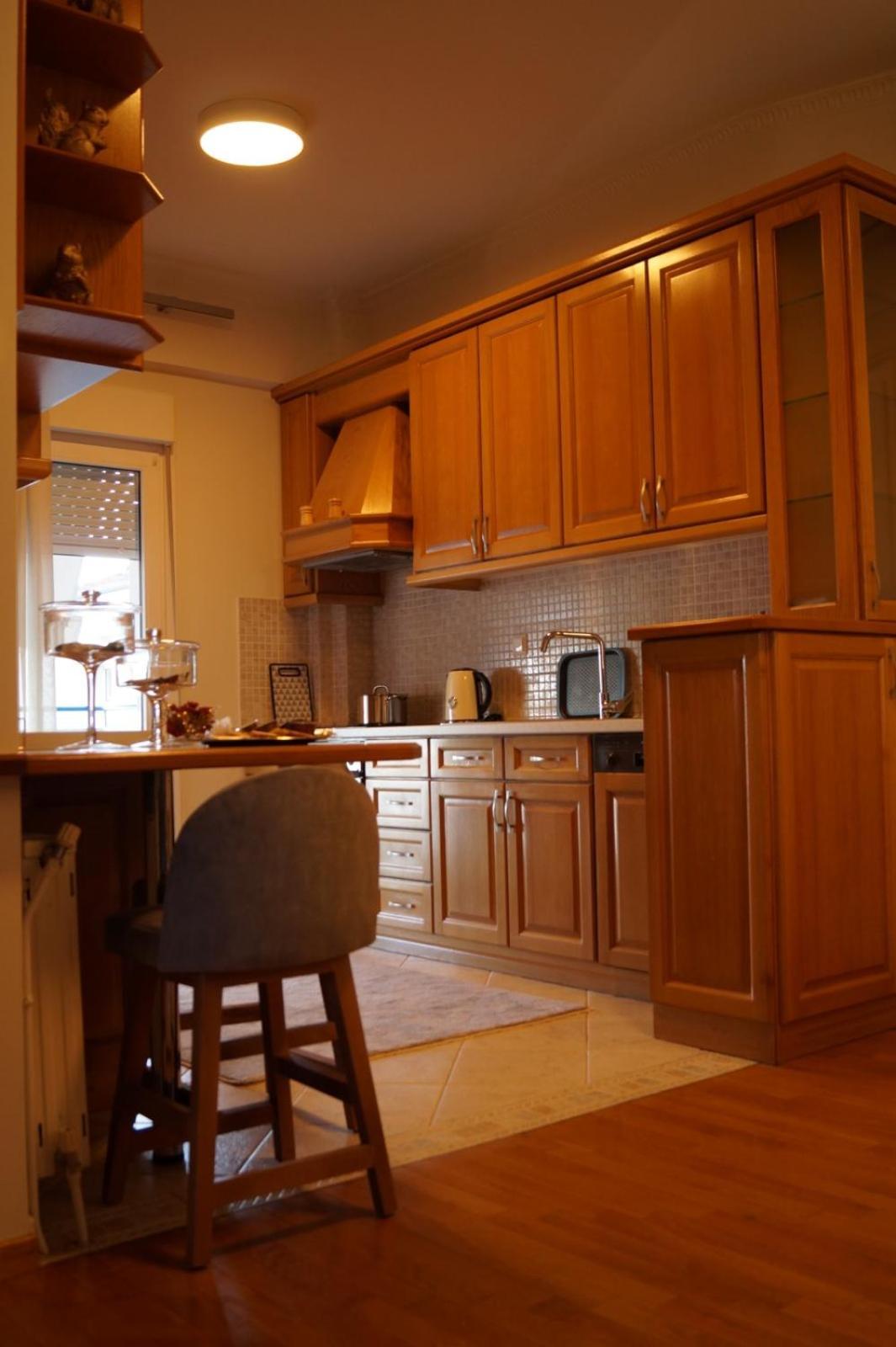 Daphne Luxury Apartment Kastoria Esterno foto