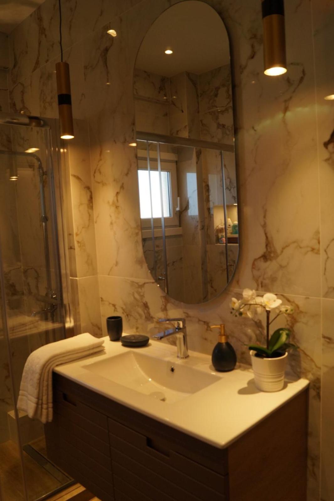 Daphne Luxury Apartment Kastoria Esterno foto