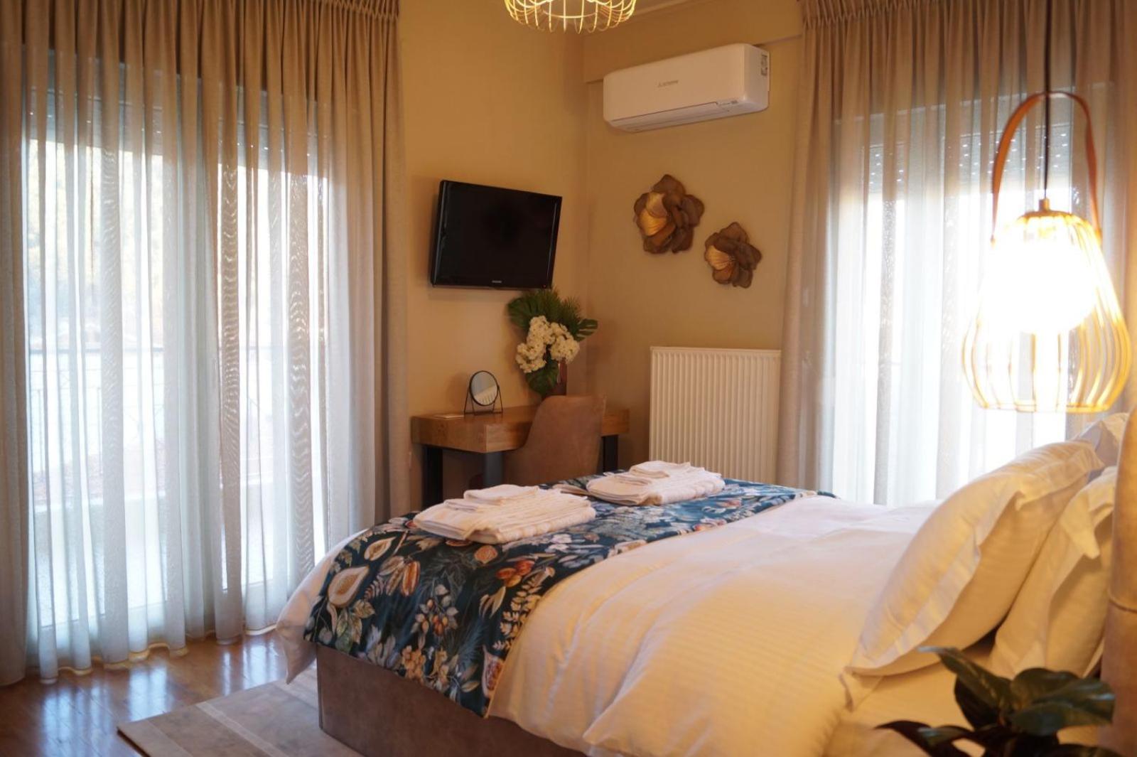 Daphne Luxury Apartment Kastoria Esterno foto